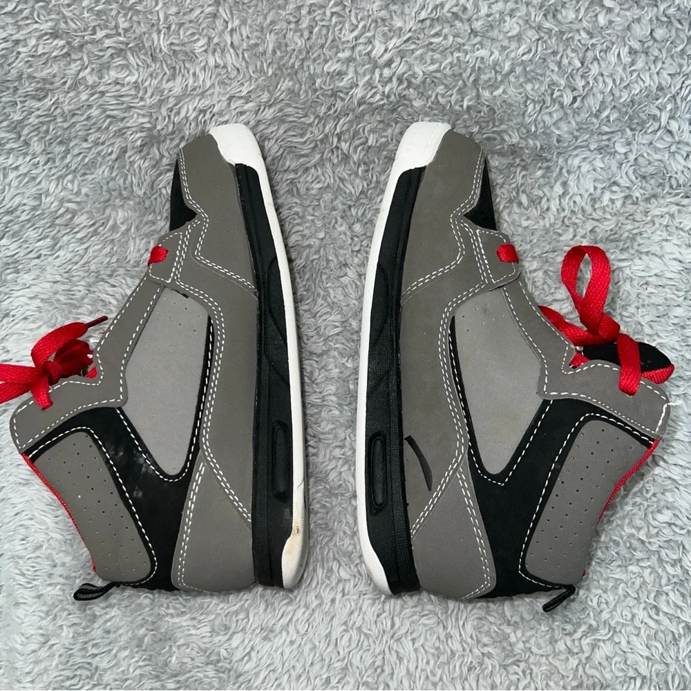 SHAQ Kids High-Top Sneakers - Gray and Red size‎ 4